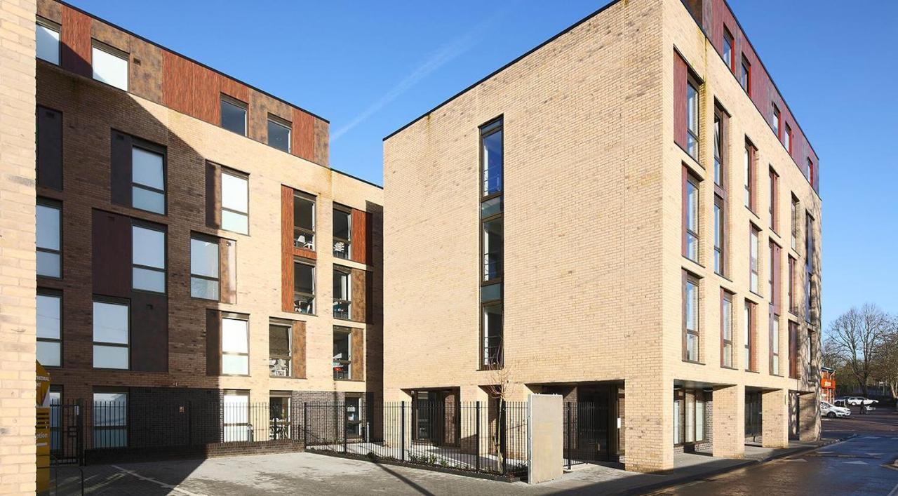 For Students Only Ensuite Bedrooms With Shared Kitchen At Cathedral Point In Winchester Exterior foto